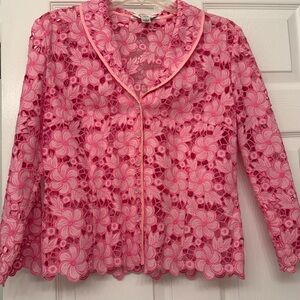 Beautiful pink Lilly Pulitzer jacket perfect over a solid color, size 12